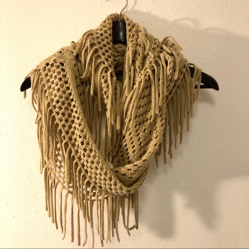 MIXIT Fringe Scarf